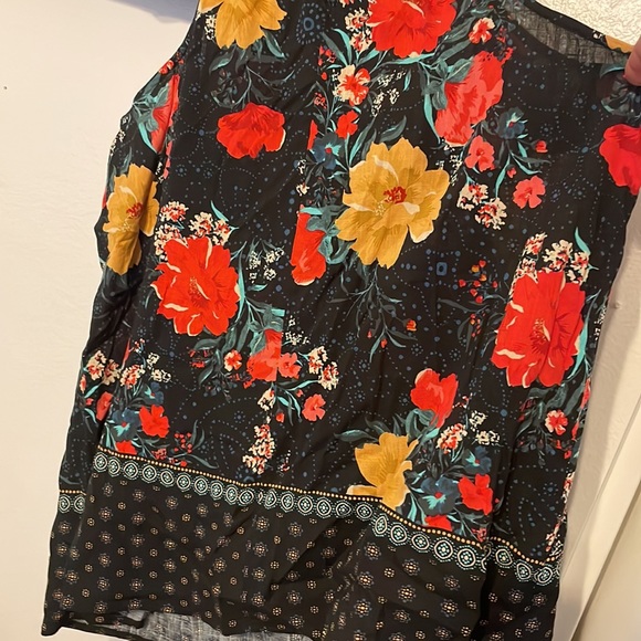 Torrid summer top, sz 00 - Picture 5 of 5